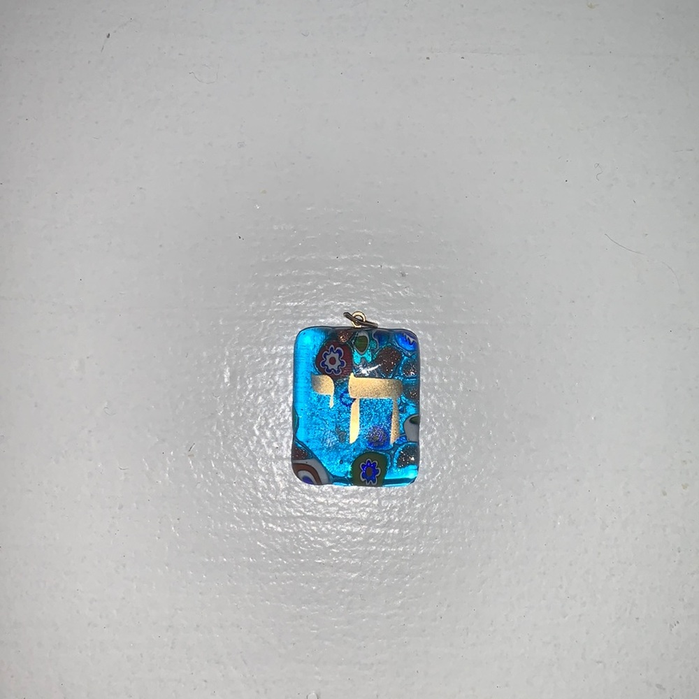 Beautiful chai חי pendant can be put on any necklace or bracelet